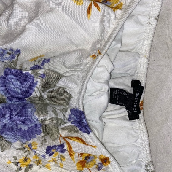 💜Forever 21 Off the shoulder flowy top💜 - Picture 2 of 3